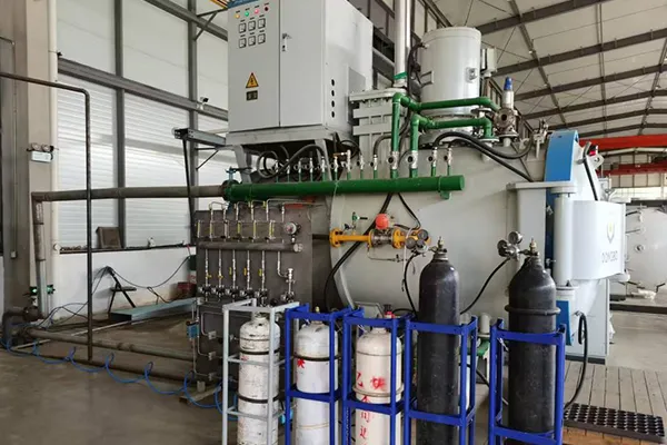 Horno de carburación al vacío de baja presión para anillos de retención y anillos de seguridad